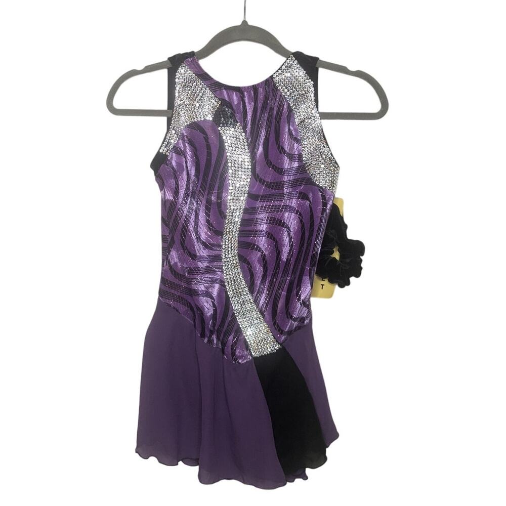 Jerry's Vibrations Figure Skating Dress Purple Black Crystals Women Adult Medium